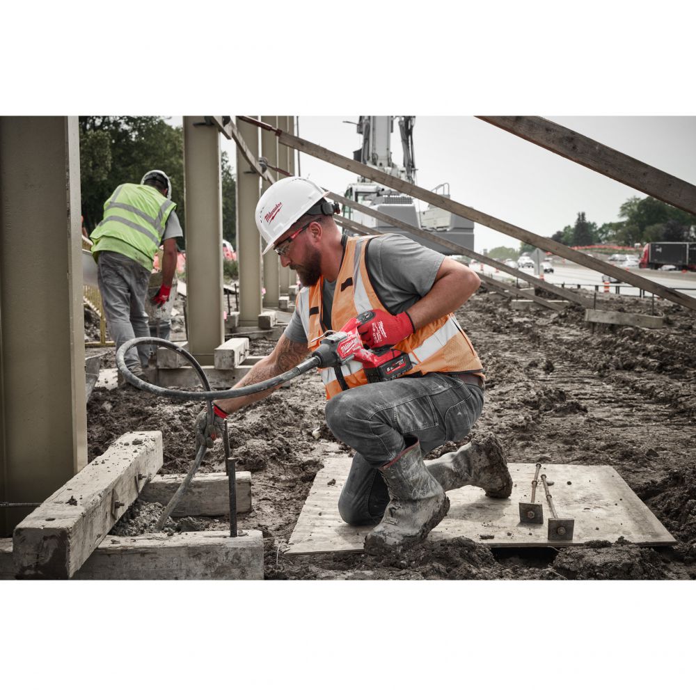 Milwaukee - Akku-Betonrüttler M18 FUEL (M18 FCVN24-551)