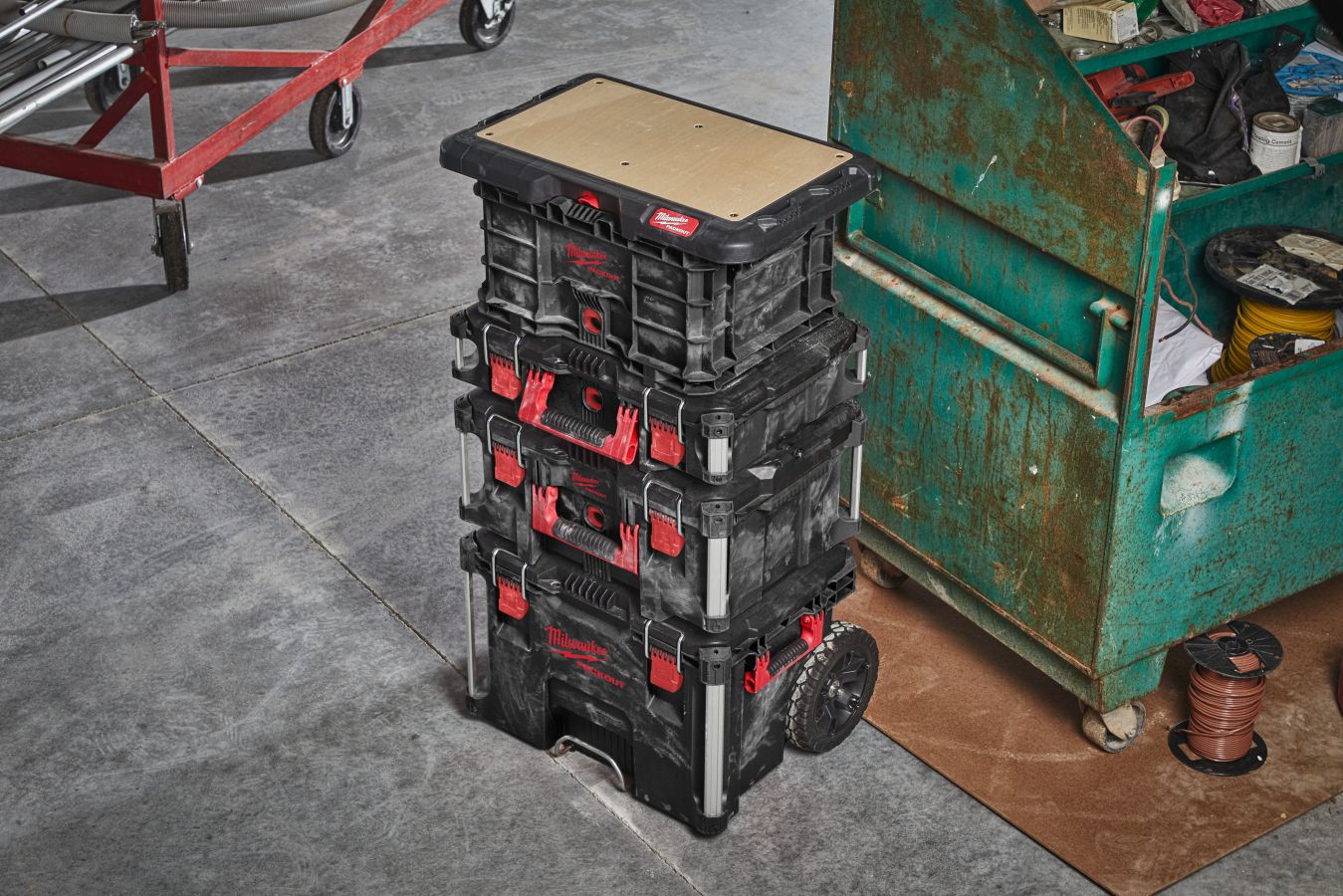 Milwaukee PACKOUT Holz-Arbeitsplatte