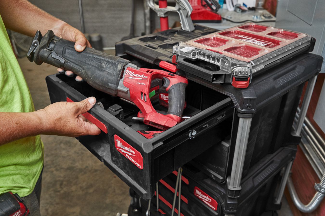 Milwaukee PACKOUT Koffer mit 3 Schubladen