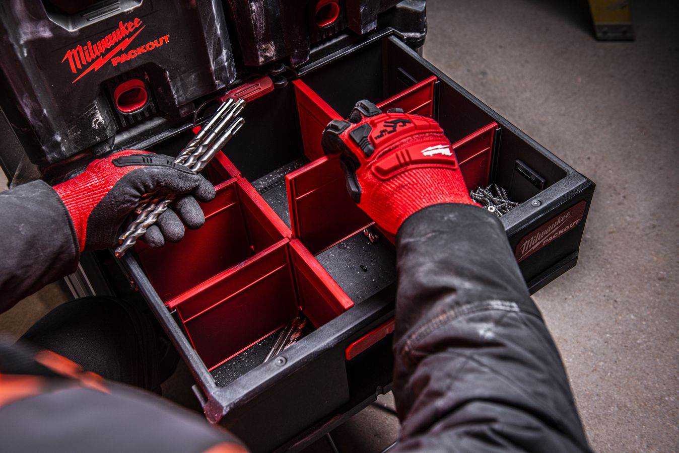 Milwaukee PACKOUT Koffer mit 2 Schubladen