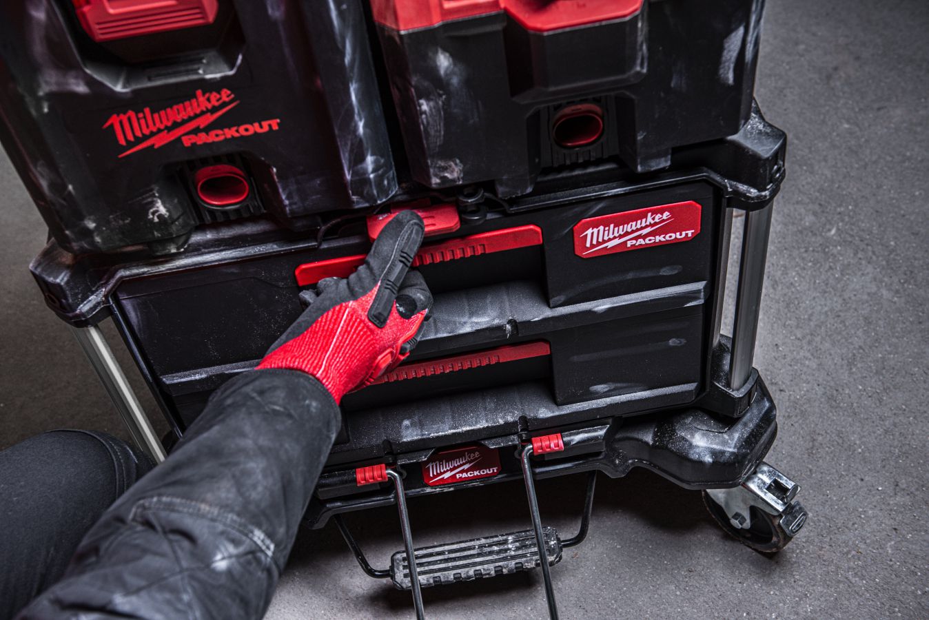 Milwaukee PACKOUT Koffer mit 2 Schubladen